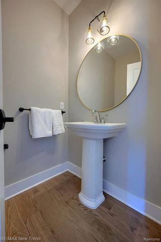 213 Mountain View Lane, Milford, MI 48381