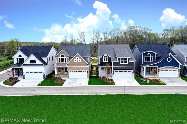 213 Mountain View Lane, Milford, MI 48381