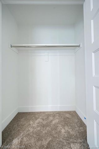 213 Mountain View Lane, Milford, MI 48381