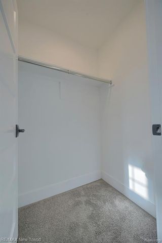 213 Mountain View Lane, Milford, MI 48381