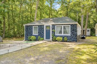 84 Lighthouse Drive, Waretown, NJ 08758