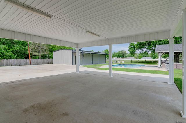 36444 C Braud Rd, Prairieville, LA 70769