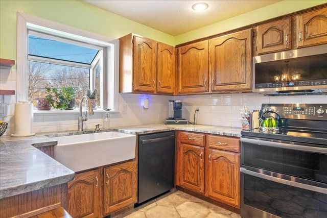 2163 E Cragmont Street, Springfield, MO 65804