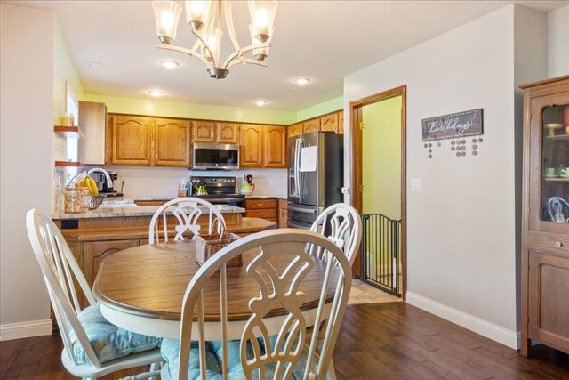 2163 E Cragmont Street, Springfield, MO 65804