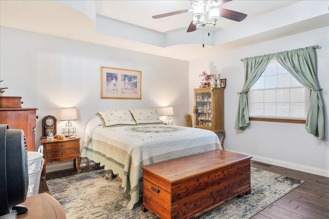 2163 E Cragmont Street, Springfield, MO 65804