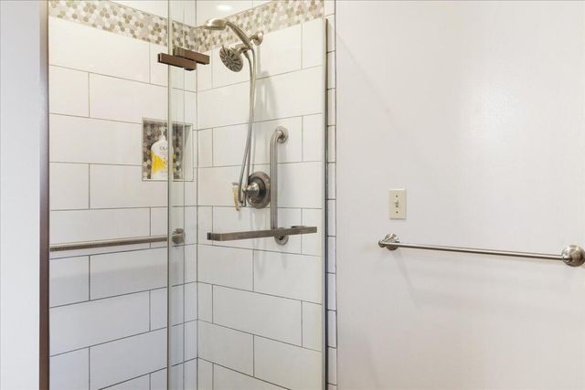 2163 E Cragmont Street, Springfield, MO 65804