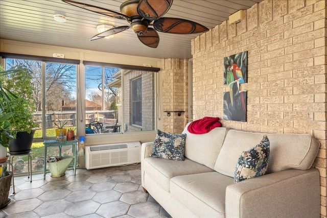 2163 E Cragmont Street, Springfield, MO 65804