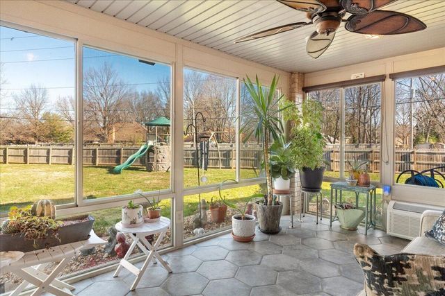 2163 E Cragmont Street, Springfield, MO 65804