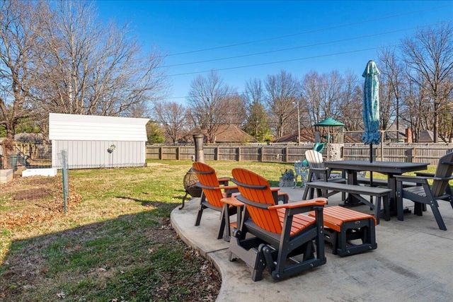 2163 E Cragmont Street, Springfield, MO 65804