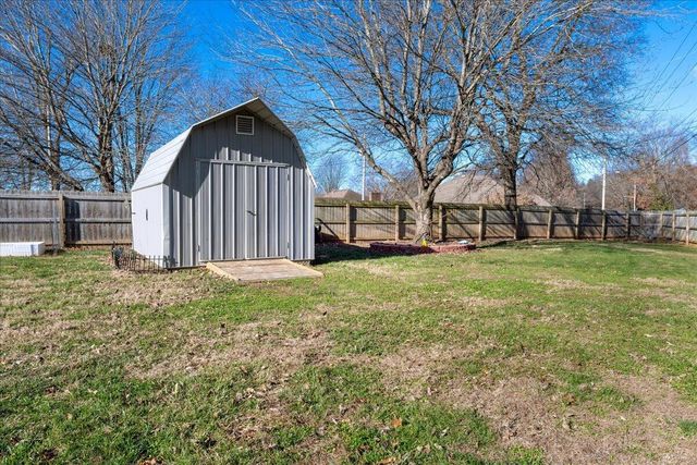 2163 E Cragmont Street, Springfield, MO 65804