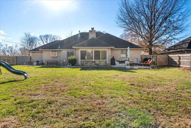 2163 E Cragmont Street, Springfield, MO 65804