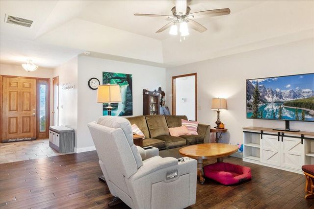 2163 E Cragmont Street, Springfield, MO 65804