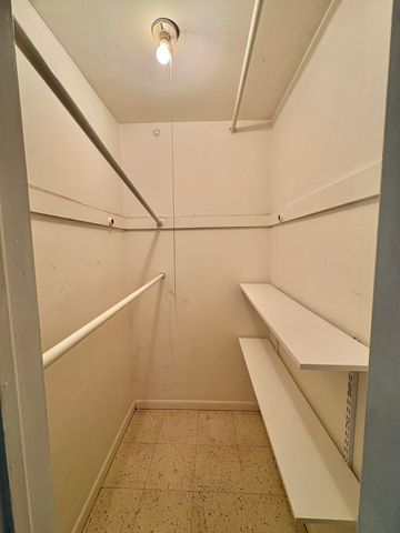 63 Coventry C, West Palm Beach, FL 33417