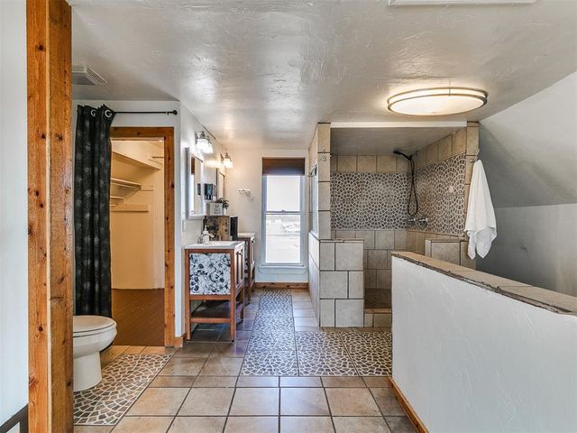 1217 W Industrial Road, Guthrie, OK 73044