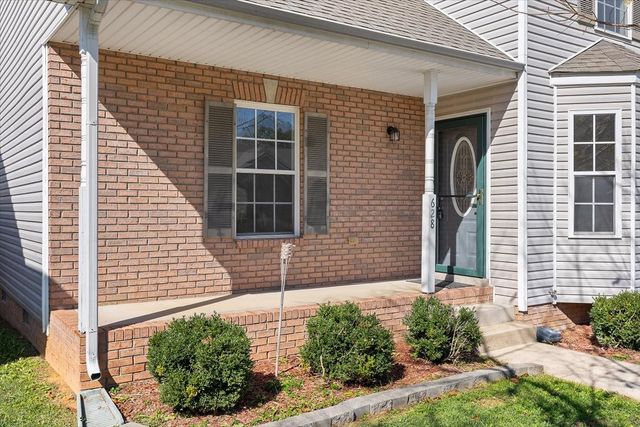 628 Wolfchase Dr, Clarksville, TN 37042