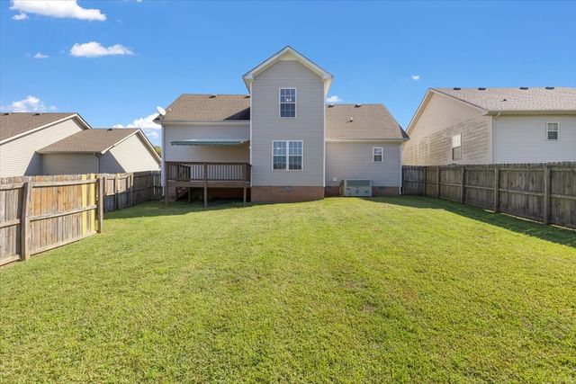 628 Wolfchase Dr, Clarksville, TN 37042