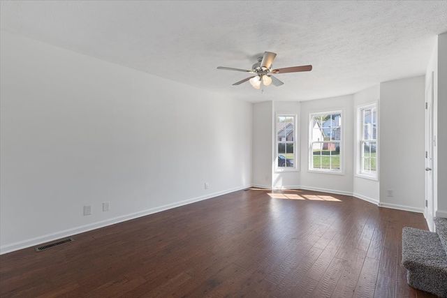 628 Wolfchase Dr, Clarksville, TN 37042