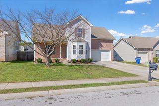 628 Wolfchase Dr, Clarksville, TN 37042