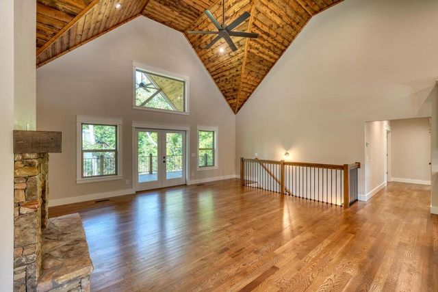 2079 Almont Road, Young Harris, GA 30582
