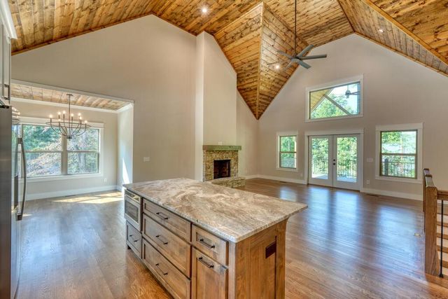 2079 Almont Road, Young Harris, GA 30582