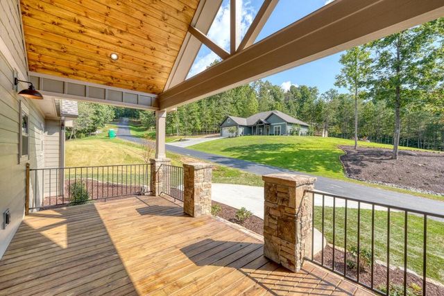 2079 Almont Road, Young Harris, GA 30582