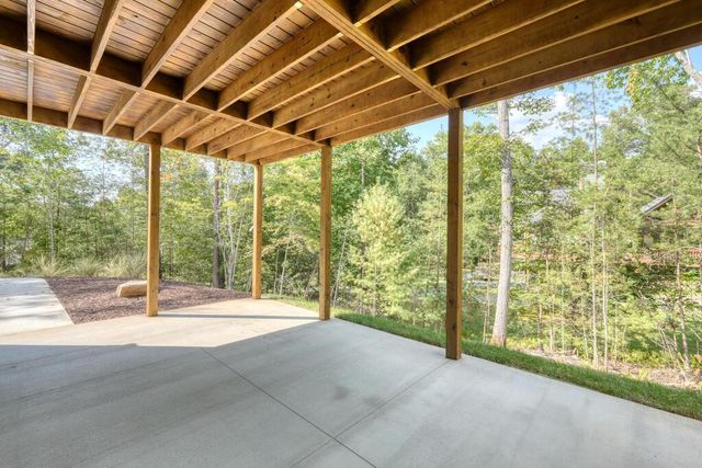 2079 Almont Road, Young Harris, GA 30582