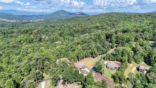 2079 Almont Road, Young Harris, GA 30582