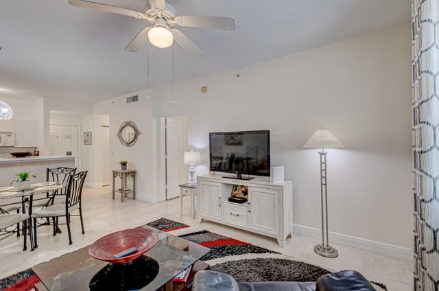 630 S Sapodilla Avenue 112, West Palm Beach, FL 33401