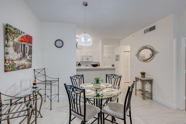 630 S Sapodilla Avenue 112, West Palm Beach, FL 33401