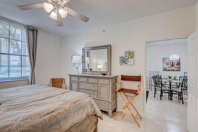 630 S Sapodilla Avenue 112, West Palm Beach, FL 33401