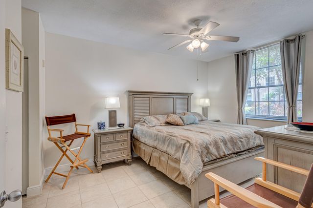 630 S Sapodilla Avenue 112, West Palm Beach, FL 33401