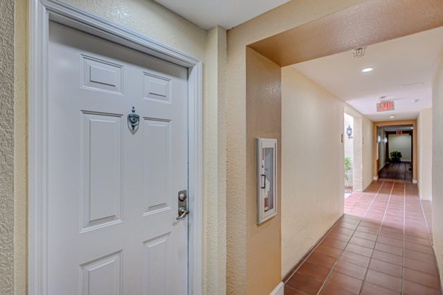 630 S Sapodilla Avenue 112, West Palm Beach, FL 33401