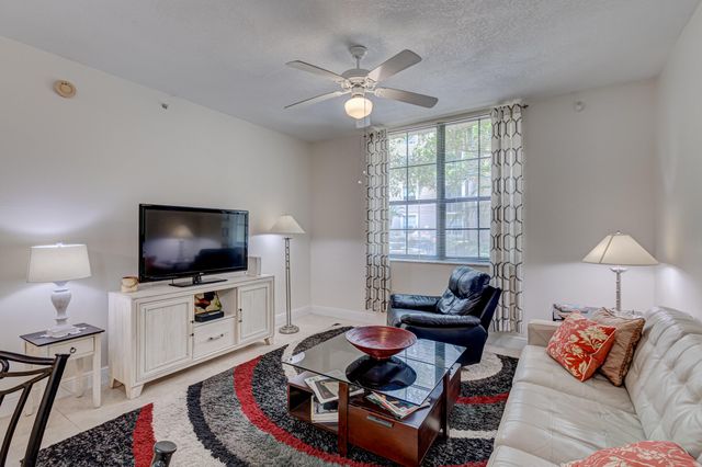 630 S Sapodilla Avenue 112, West Palm Beach, FL 33401