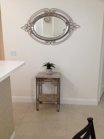 630 S Sapodilla Avenue 112, West Palm Beach, FL 33401