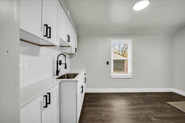 9090 Stahelin Avenue, Detroit, MI 48228