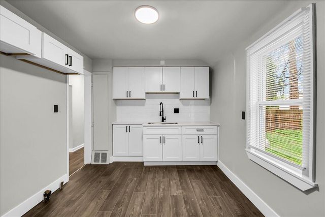 9090 Stahelin Avenue, Detroit, MI 48228