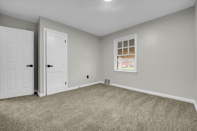 9090 Stahelin Avenue, Detroit, MI 48228