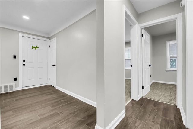 9090 Stahelin Avenue, Detroit, MI 48228