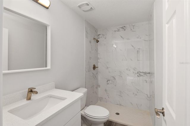 24035 NW AMBERJACK AVENUE, Dunnellon, FL 34431