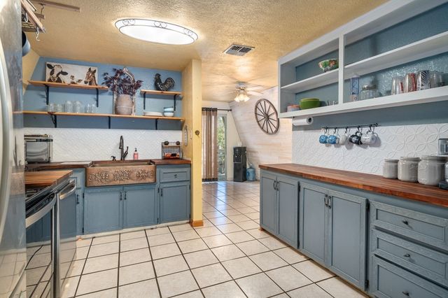 203 Timber Lane Loop, Rockport, TX 78382