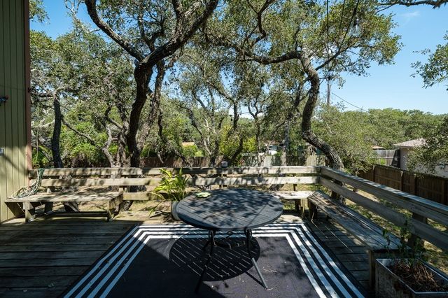 203 Timber Lane Loop, Rockport, TX 78382