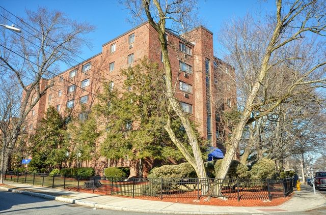 50 Water St. 21, Medford, MA 02155