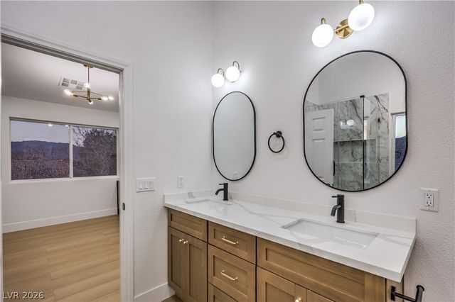 7918 Villa Pintura Avenue, Las Vegas, NV 89131