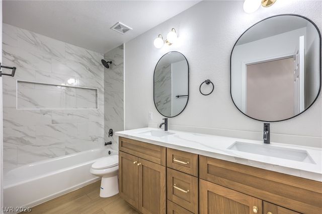 7918 Villa Pintura Avenue, Las Vegas, NV 89131