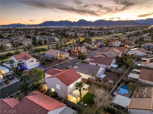 7918 Villa Pintura Avenue, Las Vegas, NV 89131