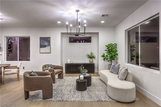 7918 Villa Pintura Avenue, Las Vegas, NV 89131