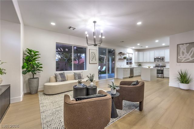 7918 Villa Pintura Avenue, Las Vegas, NV 89131