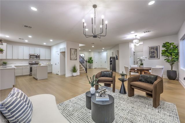 7918 Villa Pintura Avenue, Las Vegas, NV 89131