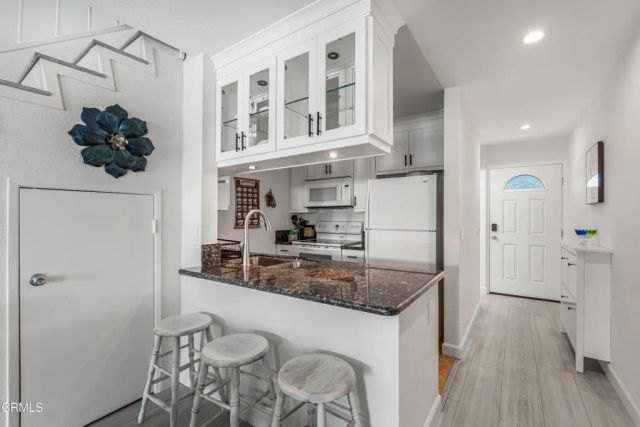 304 E Surfside Drive, Port Hueneme, CA 93041