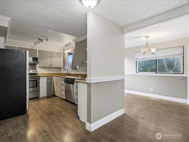 13906 126th Avenue E, Puyallup, WA 98374